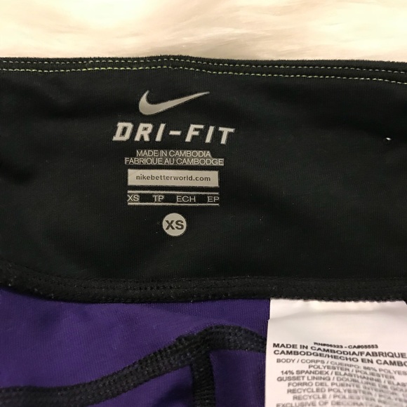 Nike pants - Picture 3 of 3